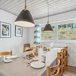 6 Bedroom Beautiful In * Romo