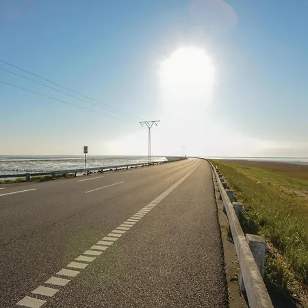 6 Bedroom Beautiful In 度假居 Romo