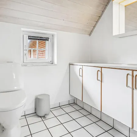 6 Bedroom Beautiful In * Romo