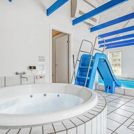 Pet Friendly In With Sauna *